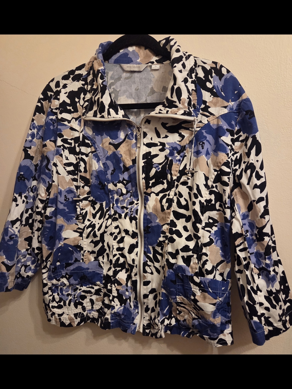 erin london Blue, Black, White & Tan Printed Zip Jacket, xl